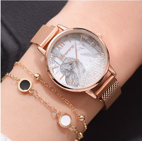 Montre Femme Violette Acier Magnétique - Quartz, Cadran Chiffres Arabes, Budget Beauté
